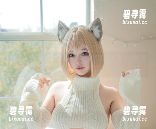 狐洛洛子的写真集分享：银狐与拘束的日常，谁能拒绝？