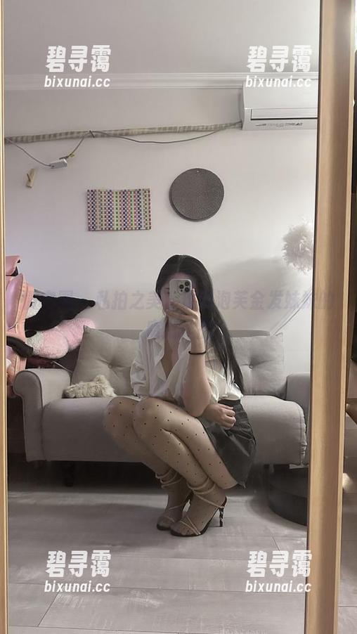 微密圈 - 私拍之美，玫桃泡芙金发妹妹的魔力作品