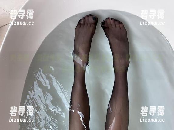 微密圈 - 美图来袭！禅院熏的温柔套图，简直是心灵的按摩，我的心瞬间变得软绵绵。