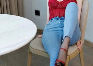 秀人网 – “tina_甜仔”睡衣时光：高清写真带你进入柔软的世界