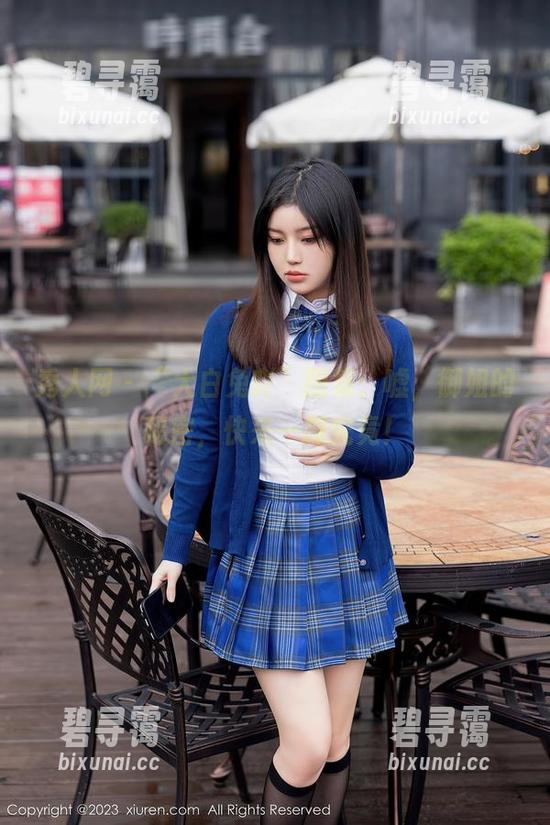 秀人网 - “大白兔吖”图集：嘘，御姐的秘密，快来一探究竟！