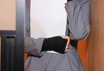 秀人网 – 高清写真，让安然anran的居家微醺瞬间变身时尚大片！