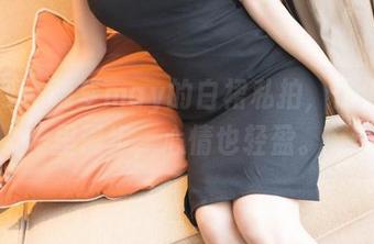 秀人网 – 晓梦may的白裙私拍，仿佛在梦里漫步，心情也轻盈。