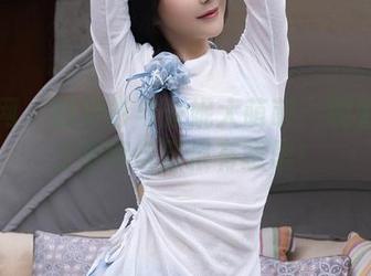秀人网 – 白衬衫与米妮大萌萌：观看后你会觉得自己很有意思！