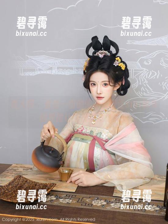 秀人网-糖豆sisi 秀人网 - 看透一切的眼神,糖豆sisi秘书的原图让你想要更深入!