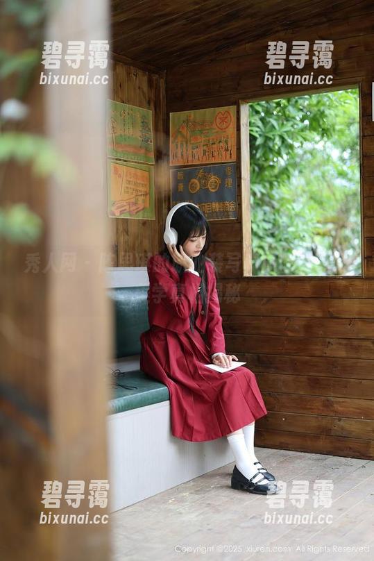 秀人网 - 陈思琪的职业装写真原图，职场美学真相揭秘