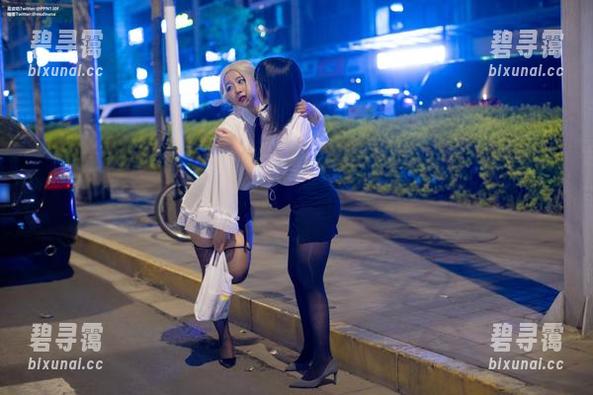 穆零Mu0女孩：这组原图就像吃到了超好吃的蜜糖，甜到心坎里，哈哈哈！