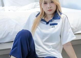 绮梦摄影 – 女王章章的图包全览：一秒钟让你感受到皇室般的气质（可别太兴奋哦）