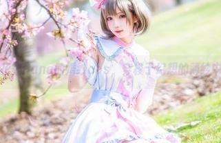 花柒Hana的婚纱cos，穿梭于幻想的薄纱中