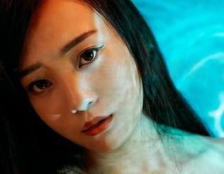 蜜桃社 – 伊琳与浴室的神秘邂逅：全集作品，带来无尽幻想！