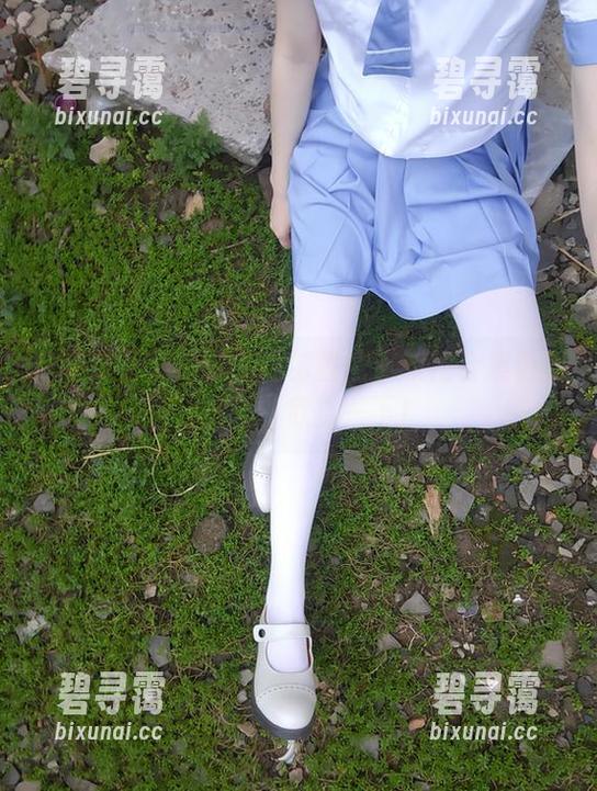 你绝对不能错过的西尔酱兰草旗袍合集更新，来吧，欣赏一下！