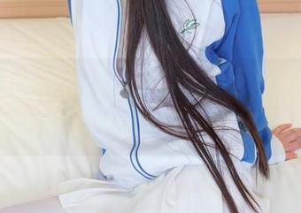 谁说纯白花嫁只属于婚礼？西尔酱的美图让你每天都想当新娘，速速下载！