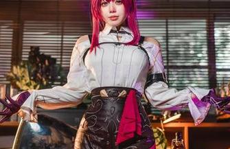 阿九从不咕咕的红裙写真：光看图片，我的心就开始打鼓了！
