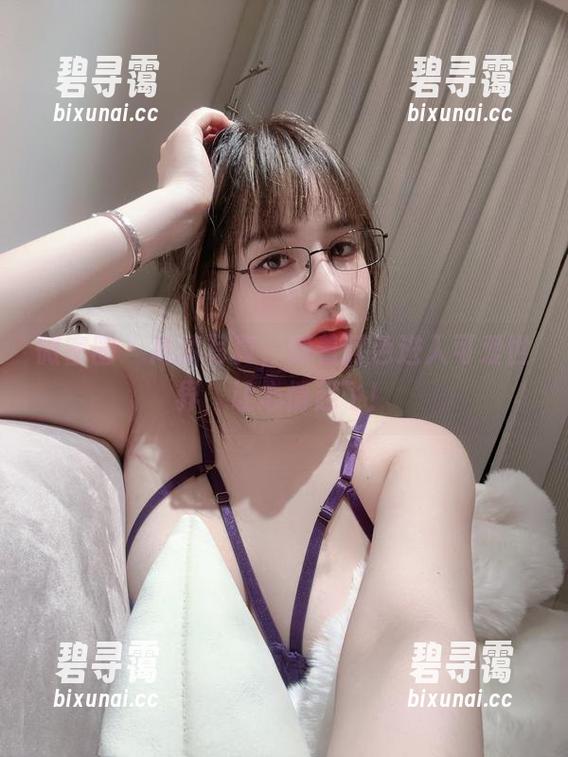 微密圈 - 高清写真，跟着阿色进入可爱世界，让心情起飞！