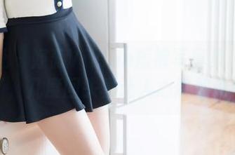 魅妍社 – 妤薇Vivian短裤写真集：更新了，几度回头真让人心跳加速！
