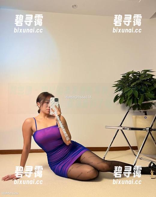 微密圈 - 鹿瑶的美足最新写真，有点暧昧又有趣，你准备好了吗？