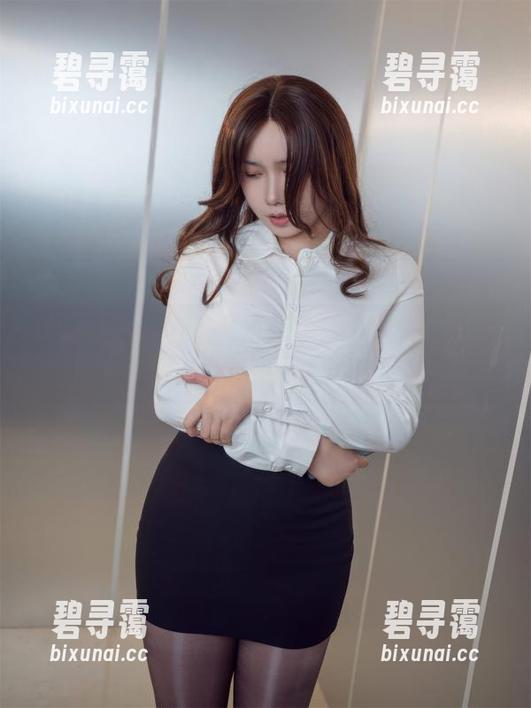 学妹合集：当麻花麻花酱碰上镜头，完全是嗨翻了的气息！