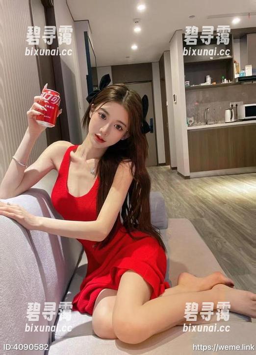 微密圈 - 男友视角大揭秘：最新黎允熙图集，心动得像个小兔子！