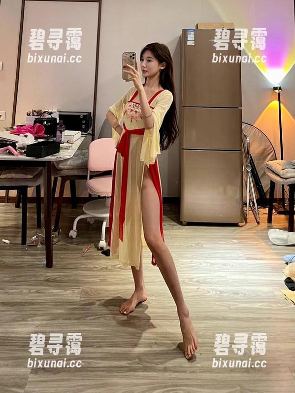 微密圈 - 潜水吧，在线潜入黎允熙baby的女友世界，保证让你三秒钟无法自拔！